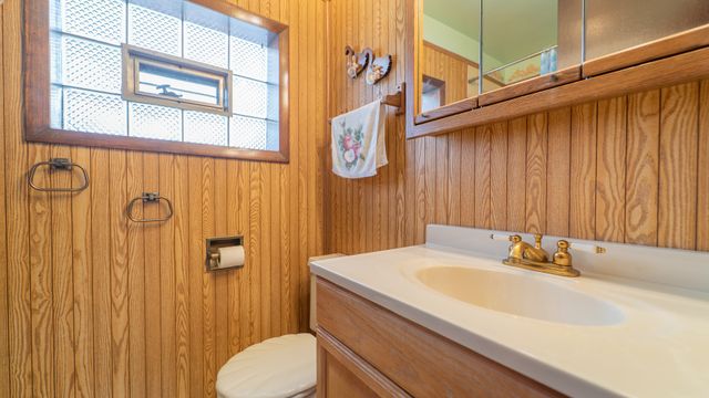 12728 S Saginaw Avenue, Chicago, IL 60633