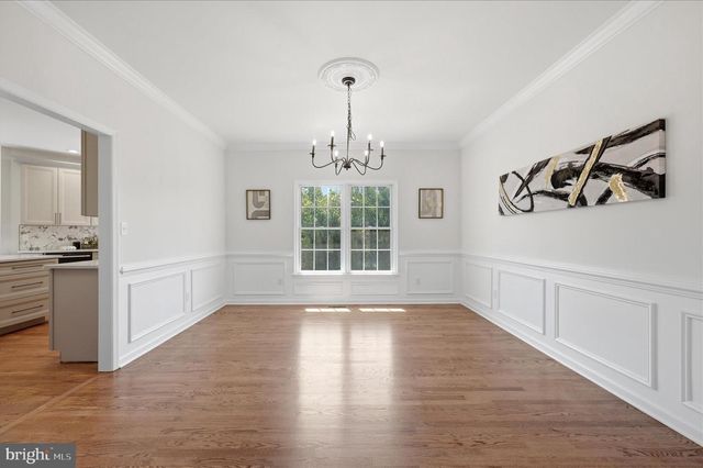 86 EASTLAND DR, Charles Town, WV 25414
