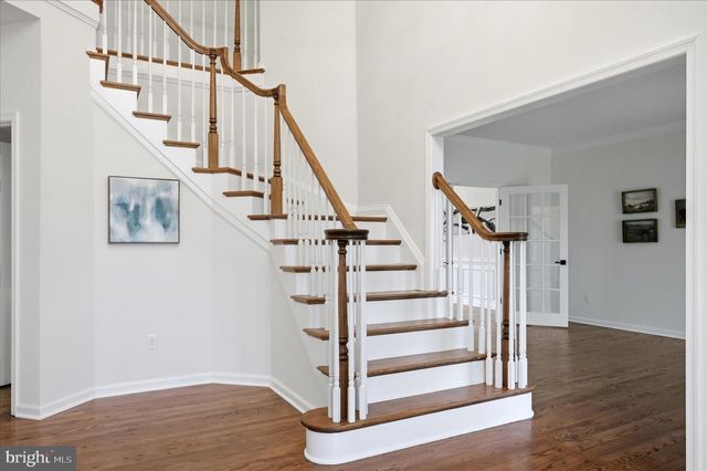 86 EASTLAND DR, Charles Town, WV 25414