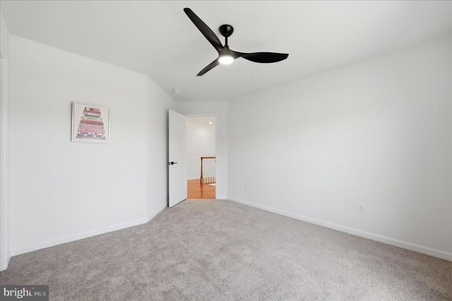 86 EASTLAND DR, Charles Town, WV 25414