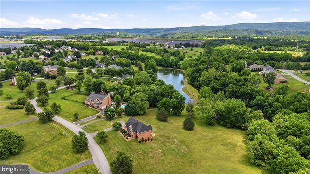 86 EASTLAND DR, Charles Town, WV 25414