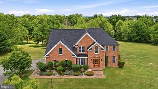 86 EASTLAND DR, Charles Town, WV 25414