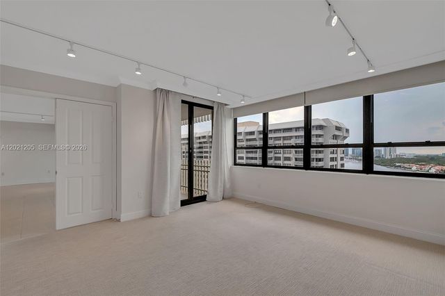 3 Grove Isle Dr C1606, Coconut Grove, FL 33133