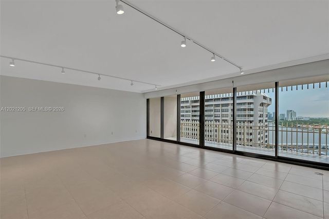 3 Grove Isle Dr C1606, Coconut Grove, FL 33133