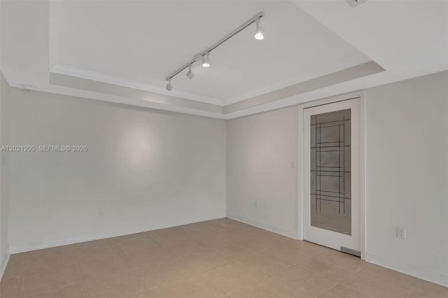 3 Grove Isle Dr C1606, Coconut Grove, FL 33133