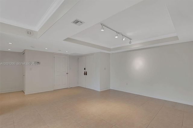 3 Grove Isle Dr C1606, Coconut Grove, FL 33133