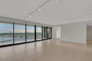 3 Grove Isle Dr C1606, Coconut Grove, FL 33133