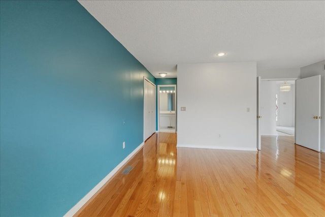 7513 Hickory Hill Drive, West Bloomfield, MI 48322