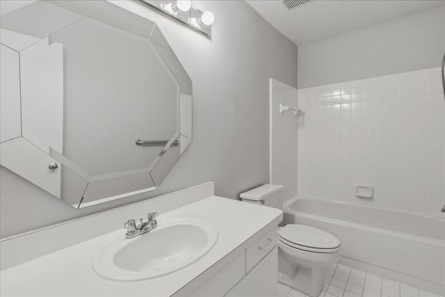 7513 Hickory Hill Drive, West Bloomfield, MI 48322