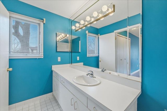 7513 Hickory Hill Drive, West Bloomfield, MI 48322