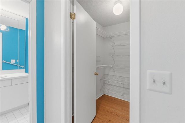 7513 Hickory Hill Drive, West Bloomfield, MI 48322