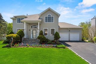 12 Loomis Drive, Baldwin Place, NY 10505