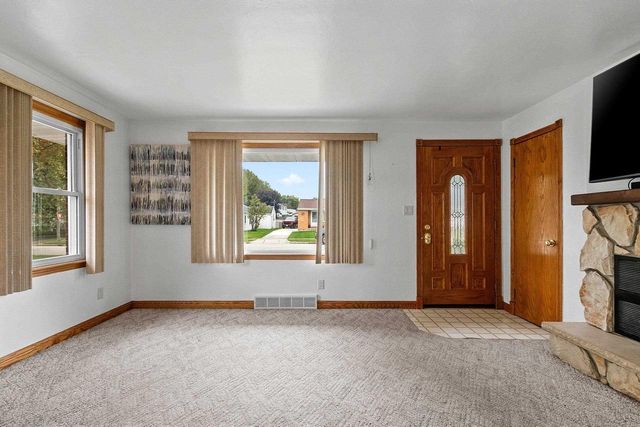 1274 MINAHAN STREET, Green Bay, WI 54303