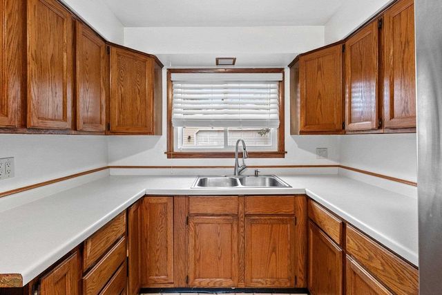 1274 MINAHAN STREET, Green Bay, WI 54303