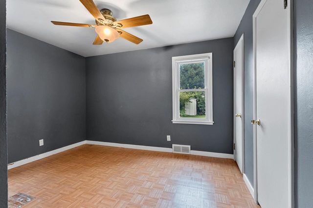 1274 MINAHAN STREET, Green Bay, WI 54303