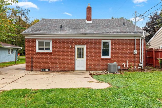 1274 MINAHAN STREET, Green Bay, WI 54303