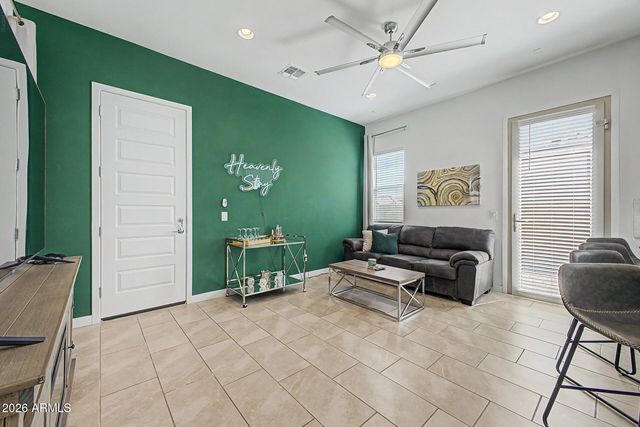 9337 W SELLS Drive, Phoenix, AZ 85037