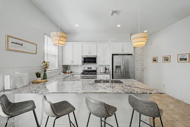 9337 W SELLS Drive, Phoenix, AZ 85037