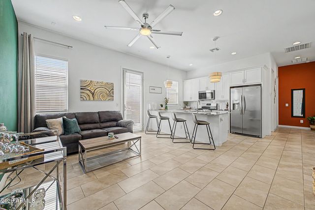 9337 W SELLS Drive, Phoenix, AZ 85037