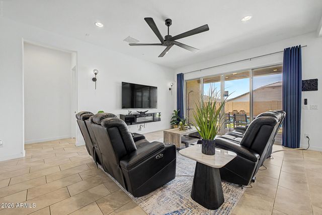 9337 W SELLS Drive, Phoenix, AZ 85037