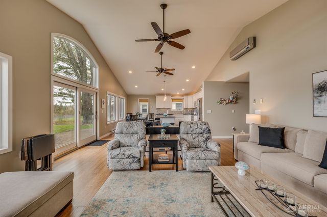 2896 E Lake Drive, Cumming Twp, MI 48635