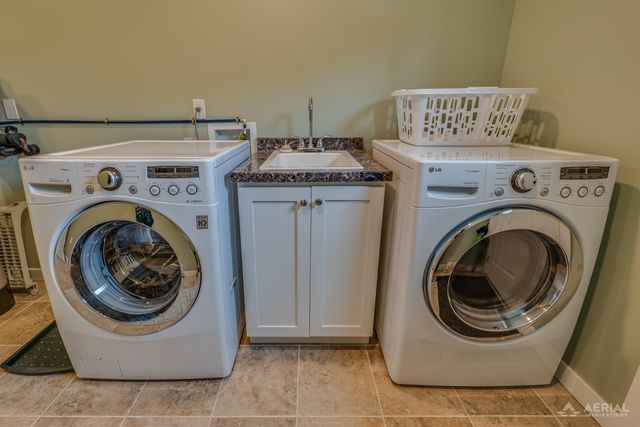 2896 E Lake Drive, Cumming Twp, MI 48635