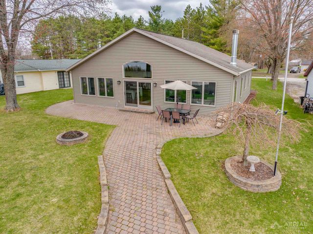 2896 E Lake Drive, Cumming Twp, MI 48635