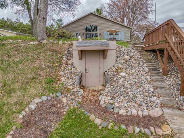 2896 E Lake Drive, Cumming Twp, MI 48635