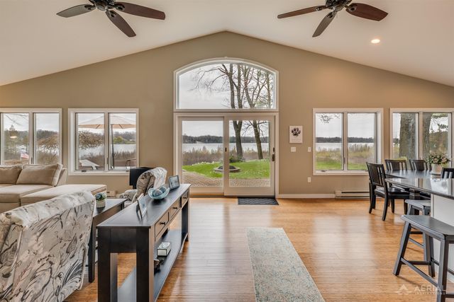2896 E Lake Drive, Cumming Twp, MI 48635