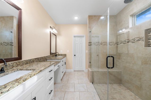 225 Kalmer Street, Pasadena, TX 77502