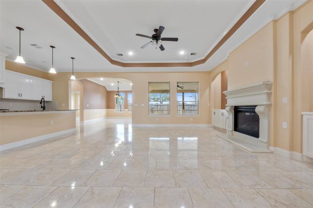 225 Kalmer Street, Pasadena, TX 77502