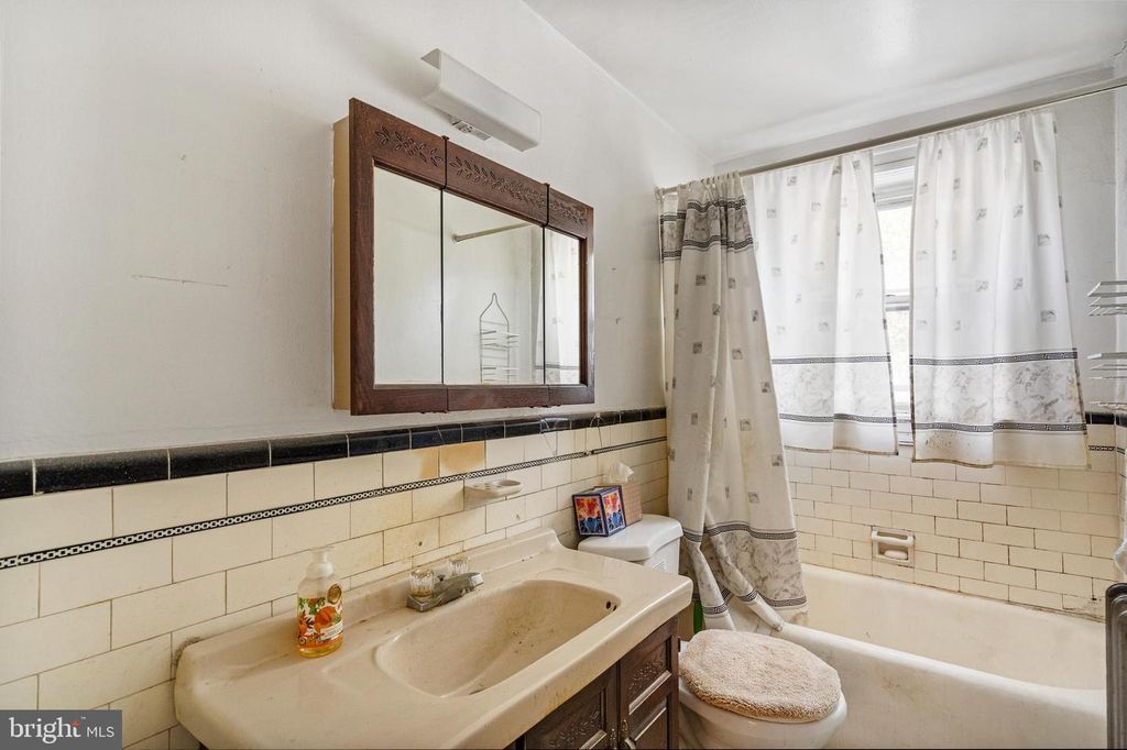 2507 WASHINGTON BLVD, Baltimore, MD 21230