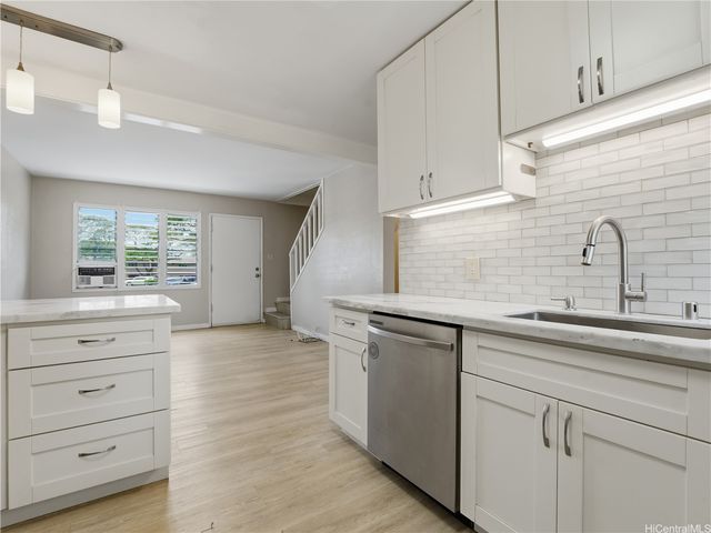 98-1395 Hinu Place 95, Pearl City, HI 96782