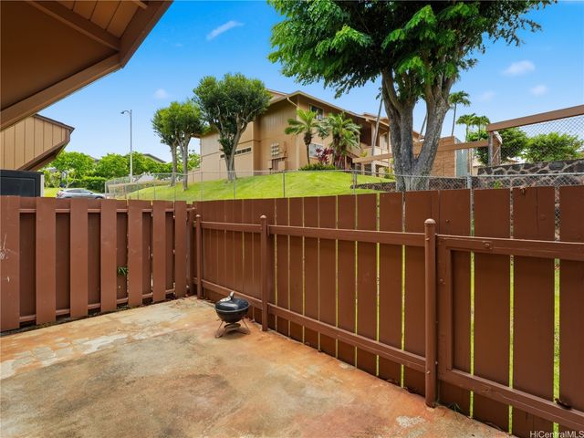 98-1395 Hinu Place 95, Pearl City, HI 96782