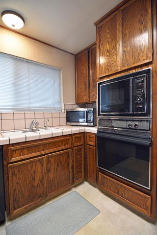 1760 Blevins Ct, Turlock, CA 95380