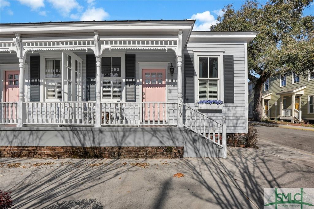 Image 4 of property listing at 619 E Broad Street, Savannah, GA 31401