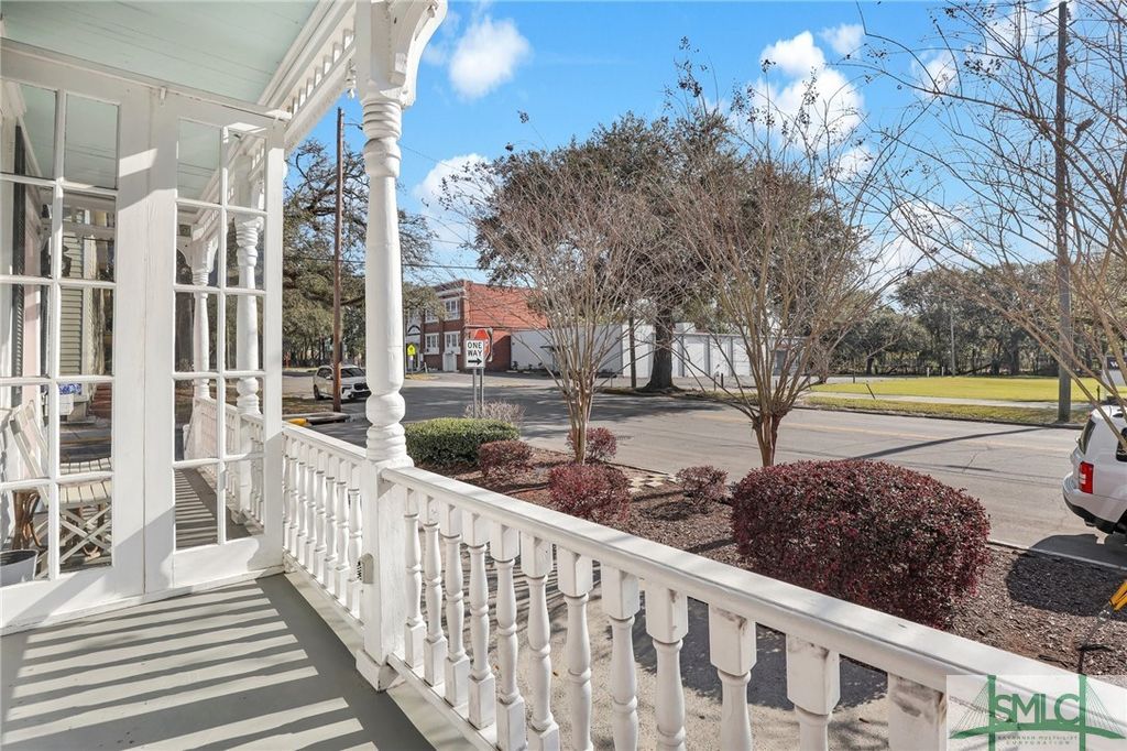 Image 5 of property listing at 619 E Broad Street, Savannah, GA 31401