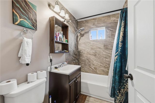 209 N Gilbert Street, Independence, MO 64056