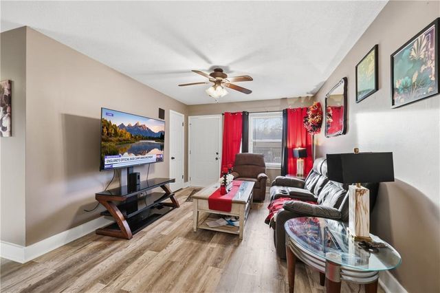 209 N Gilbert Street, Independence, MO 64056