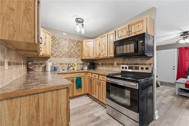 209 N Gilbert Street, Independence, MO 64056