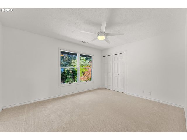 19757 BELLEVUE Way, West Linn, OR 97068