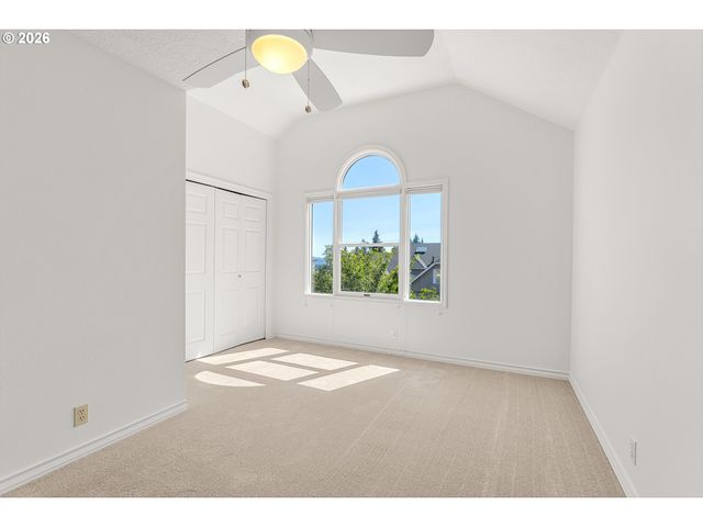 19757 BELLEVUE Way, West Linn, OR 97068