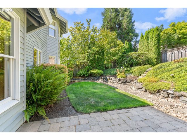19757 BELLEVUE Way, West Linn, OR 97068