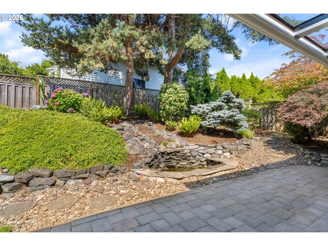 19757 BELLEVUE Way, West Linn, OR 97068