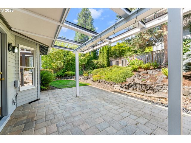 19757 BELLEVUE Way, West Linn, OR 97068