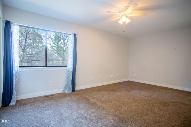 69 Fernwood Lane, Chapel Hill, NC 27516