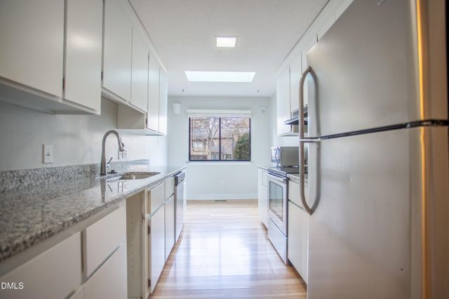 69 Fernwood Lane, Chapel Hill, NC 27516