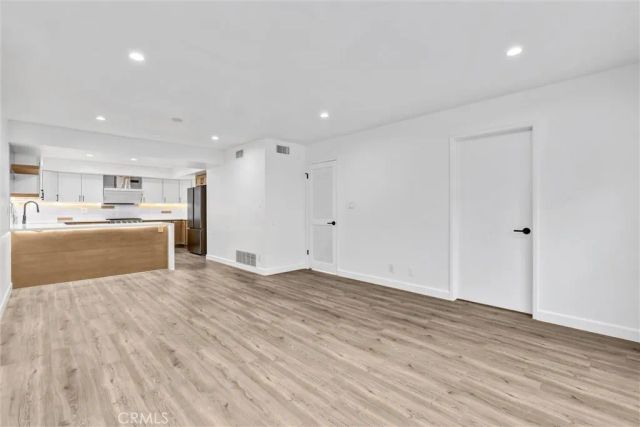 6 Mandrake Way, Irvine, CA 92612