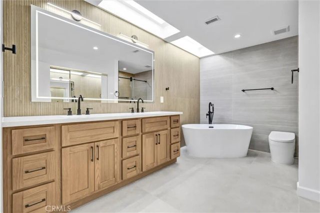 6 Mandrake Way, Irvine, CA 92612