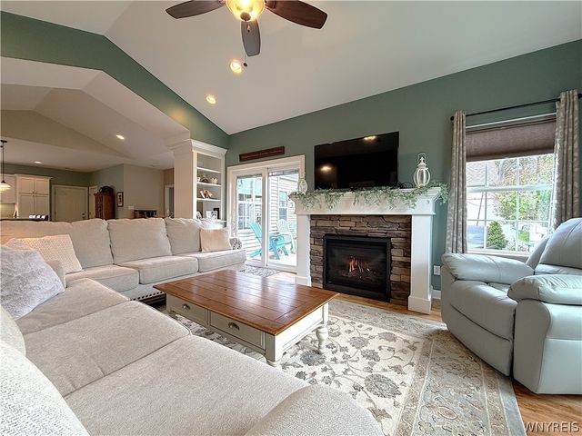 5683 Ferncrest Drive B, Clarence, NY 14032